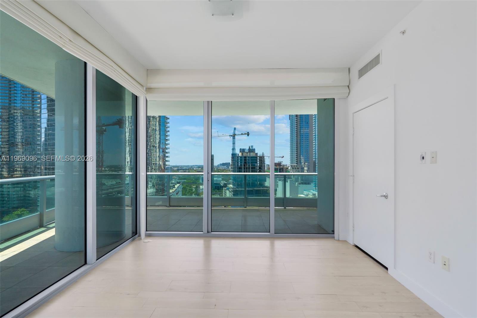 900 Biscayne Blvd # 2401