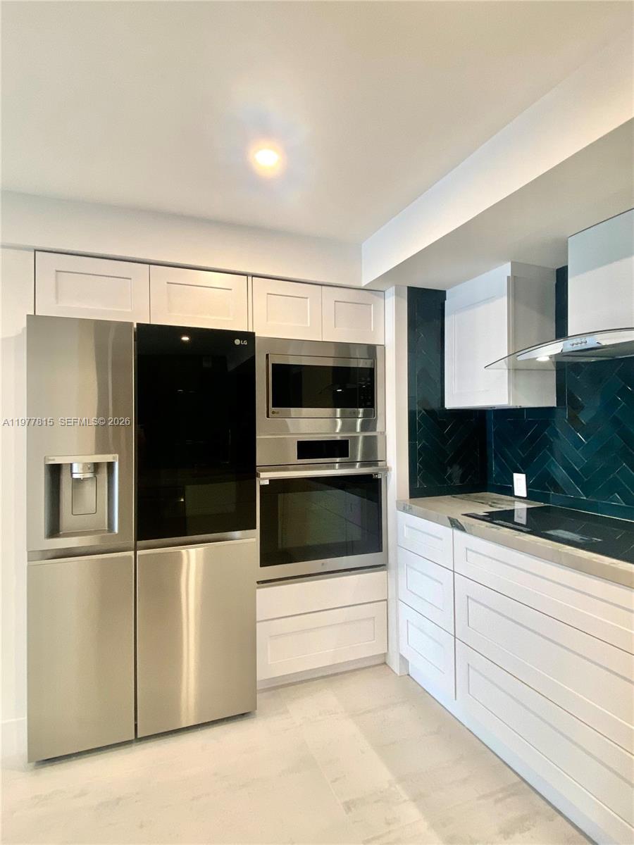 6039 Collins Ave # 617 Unit: 615-617