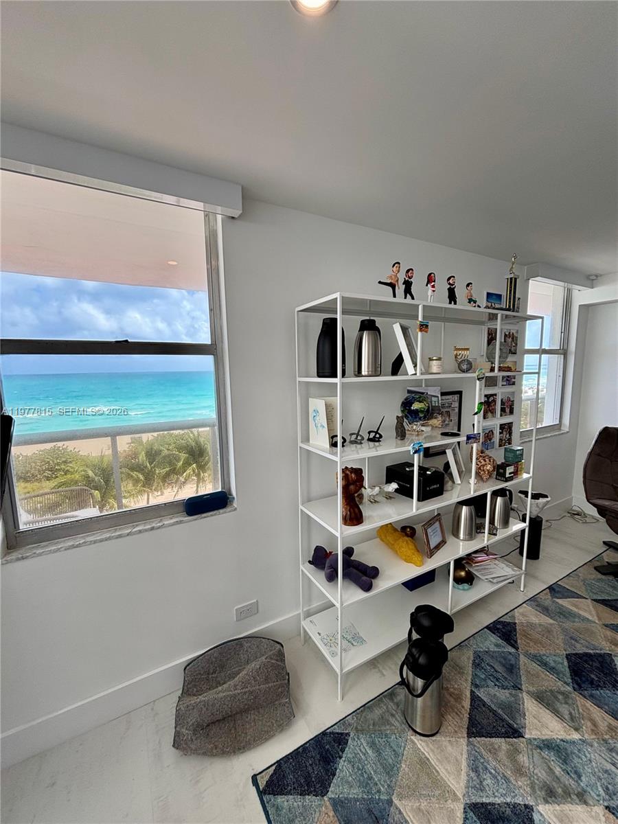6039 Collins Ave # 617 Unit: 615-617