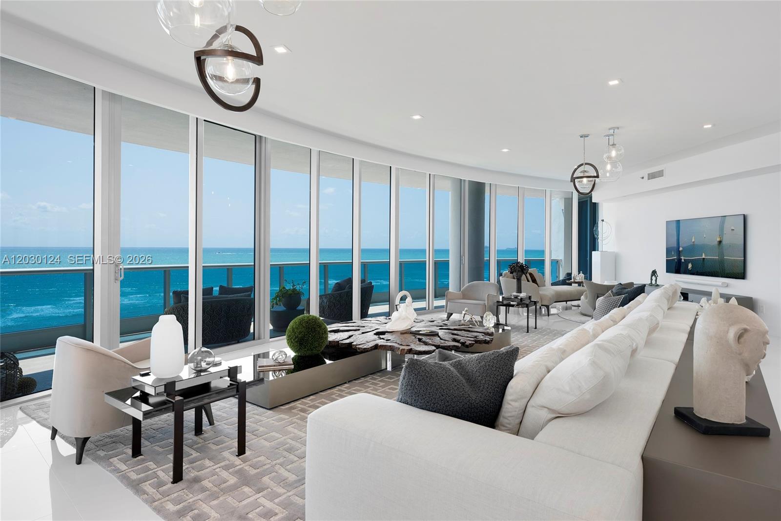 5959 Collins Ave # 807