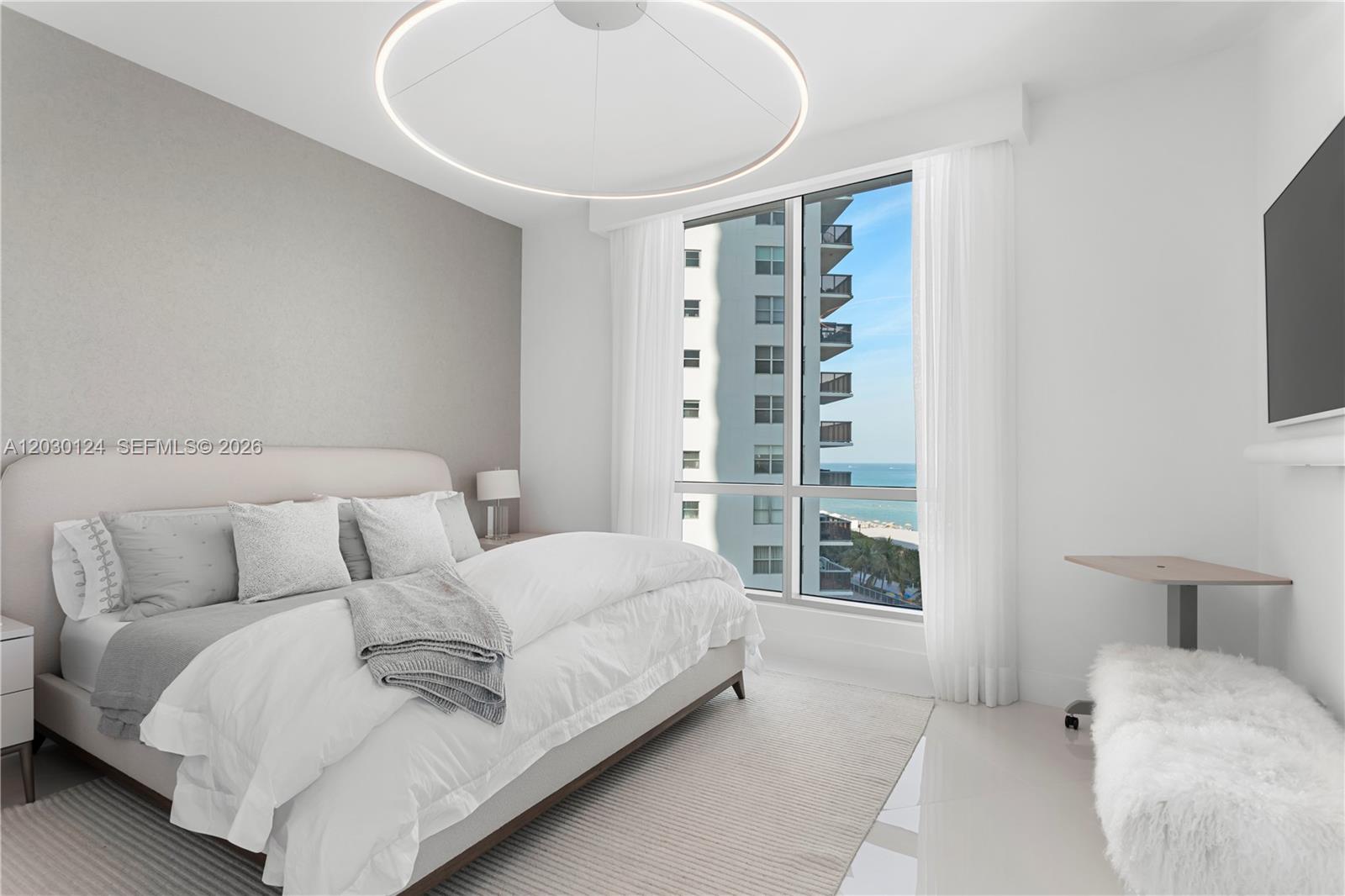 5959 Collins Ave # 807