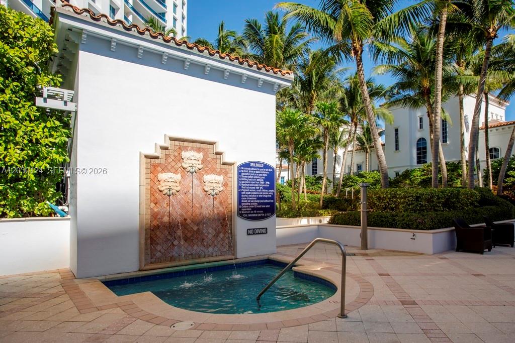 5959 Collins Ave # 807