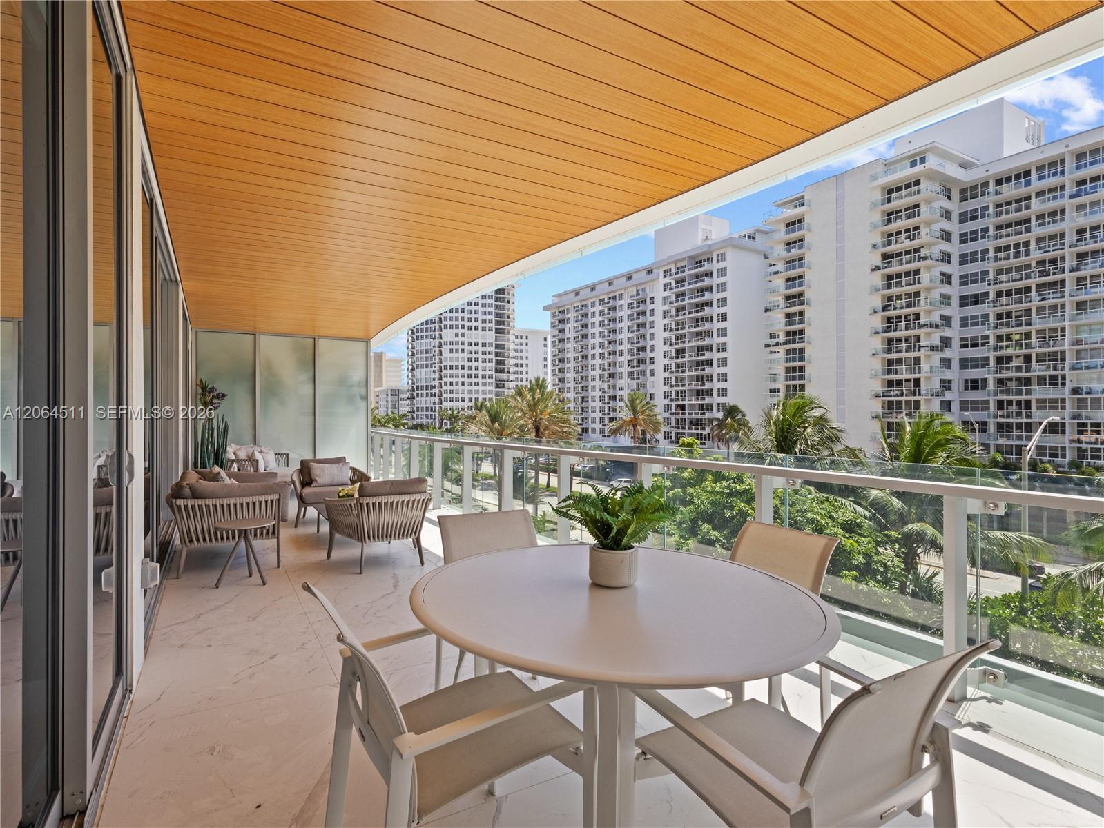5775 Collins Ave # 405