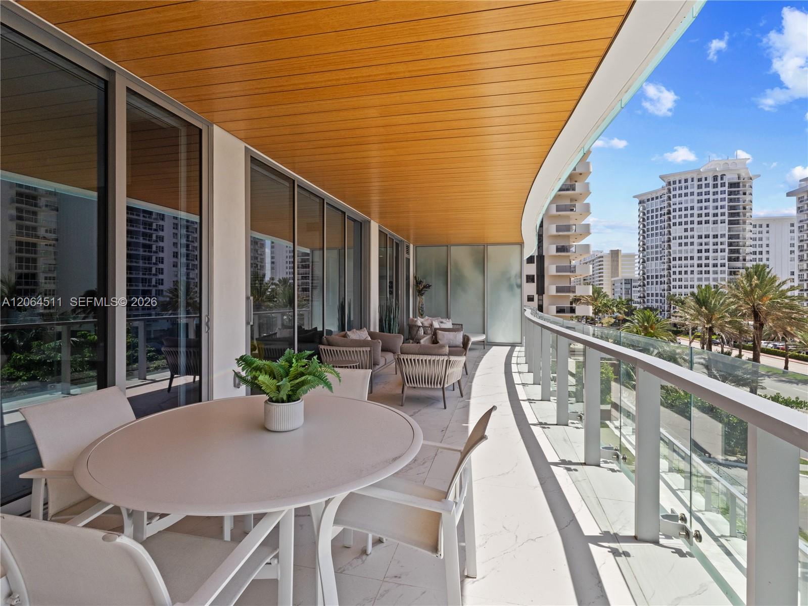 5775 Collins Ave # 405