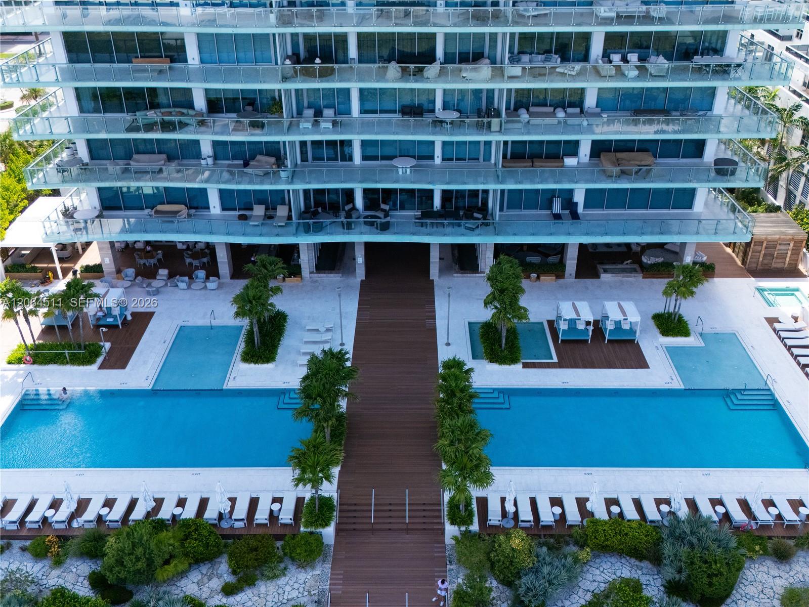 5775 Collins Ave # 405