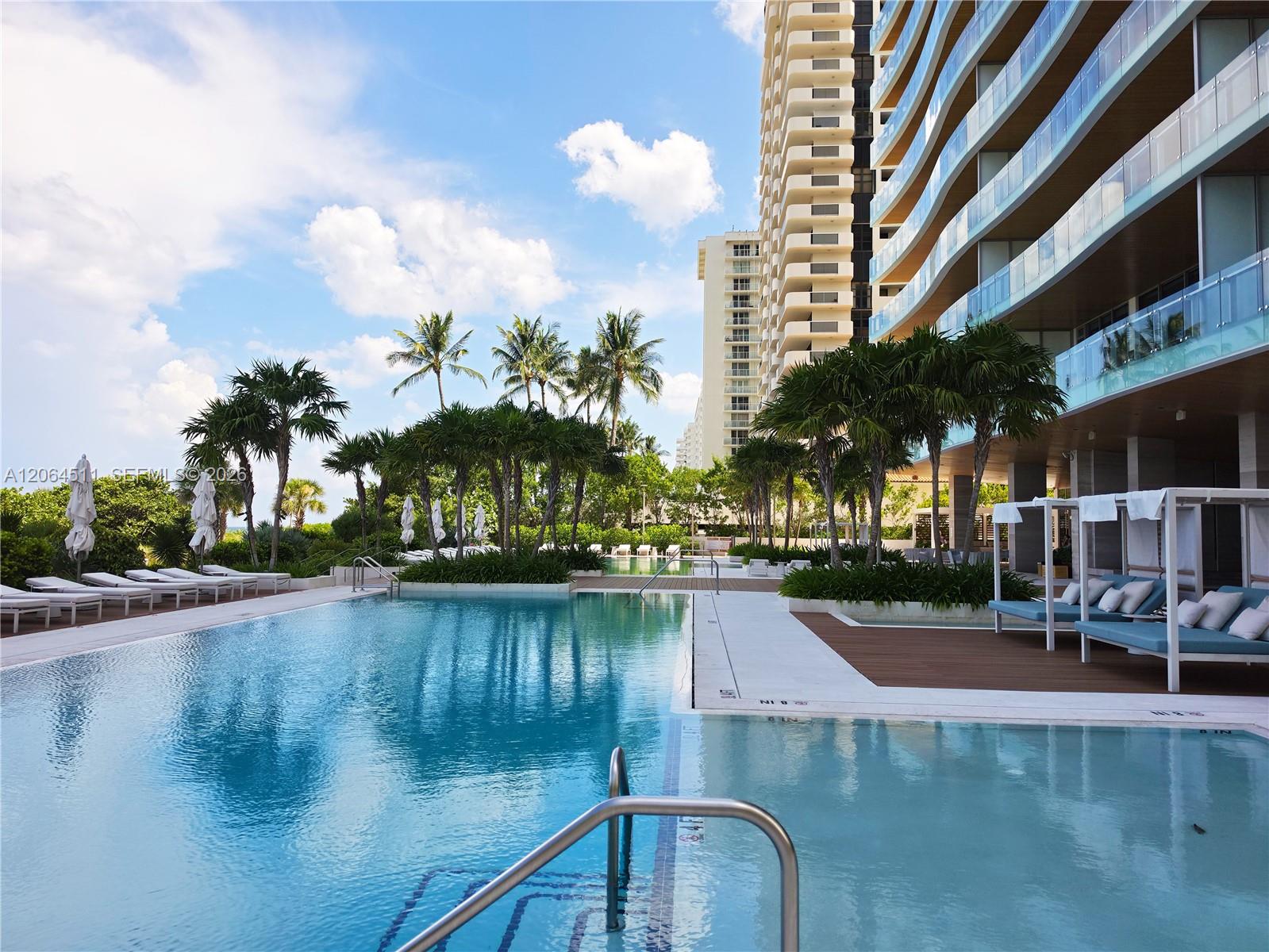 5775 Collins Ave # 405
