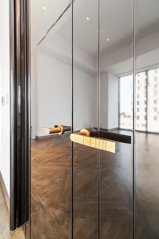 111 W 57th Street 29