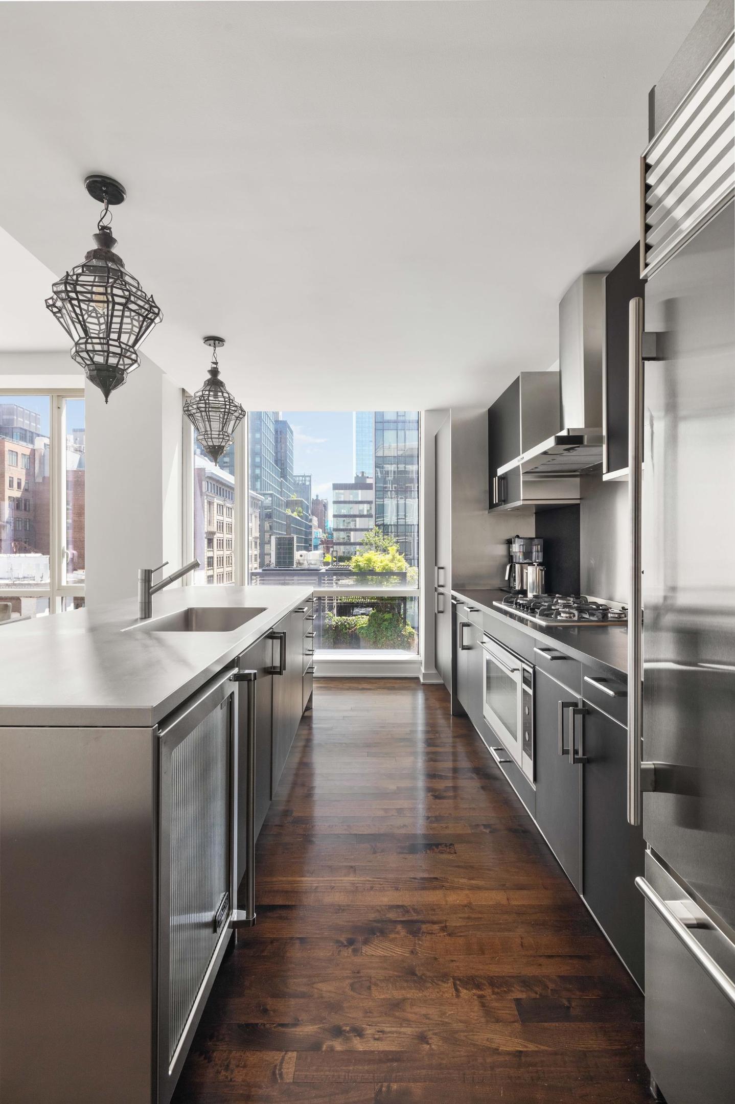 330 Spring Street 8A