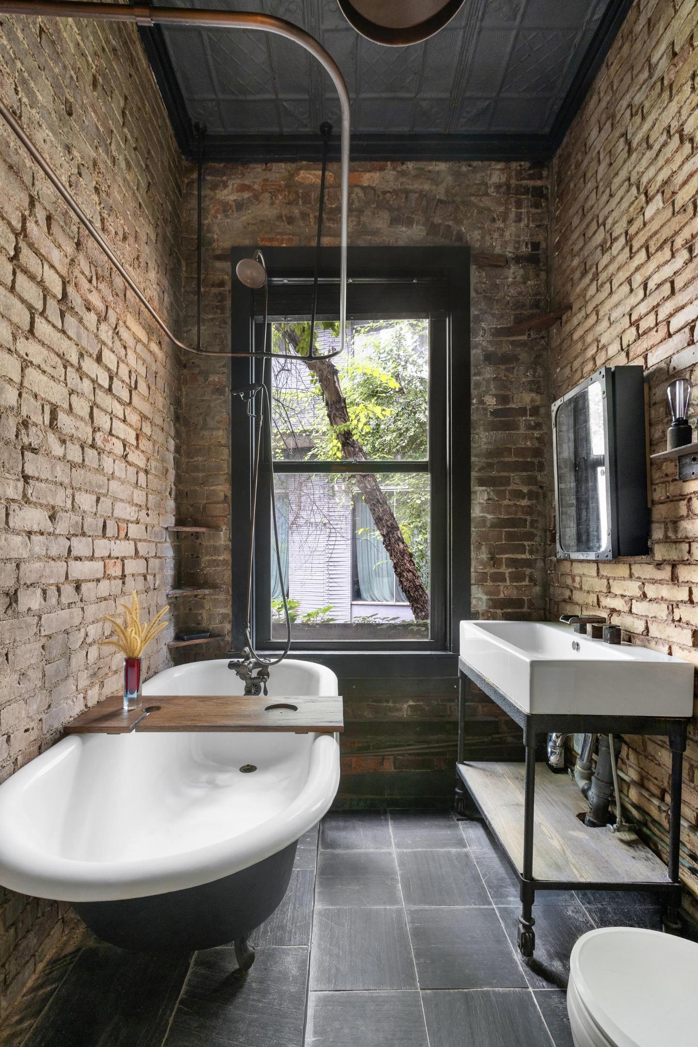 21 Bleecker Street 1W
