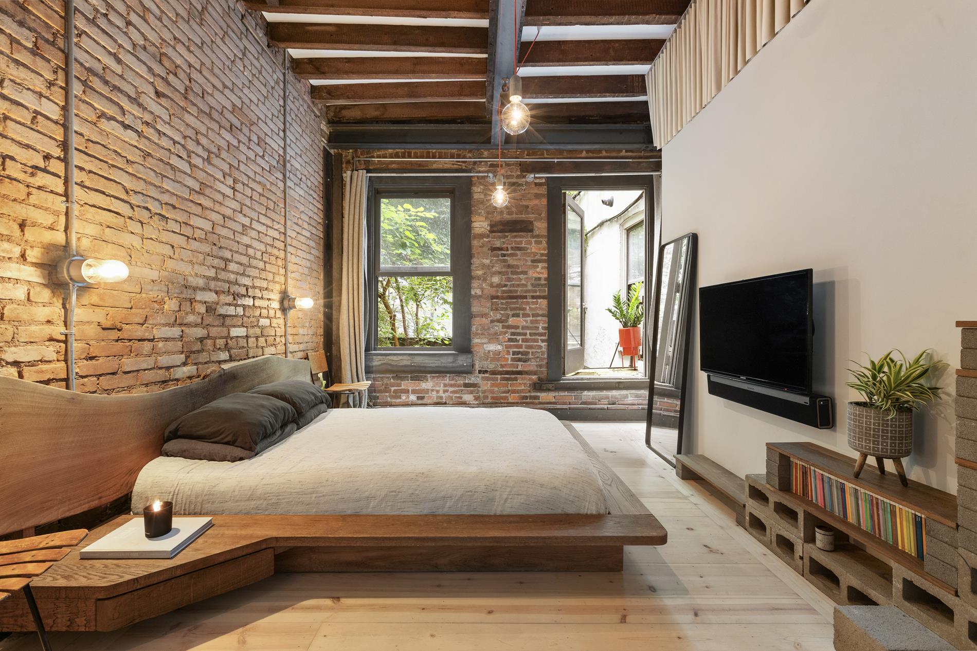 21 Bleecker Street 1W