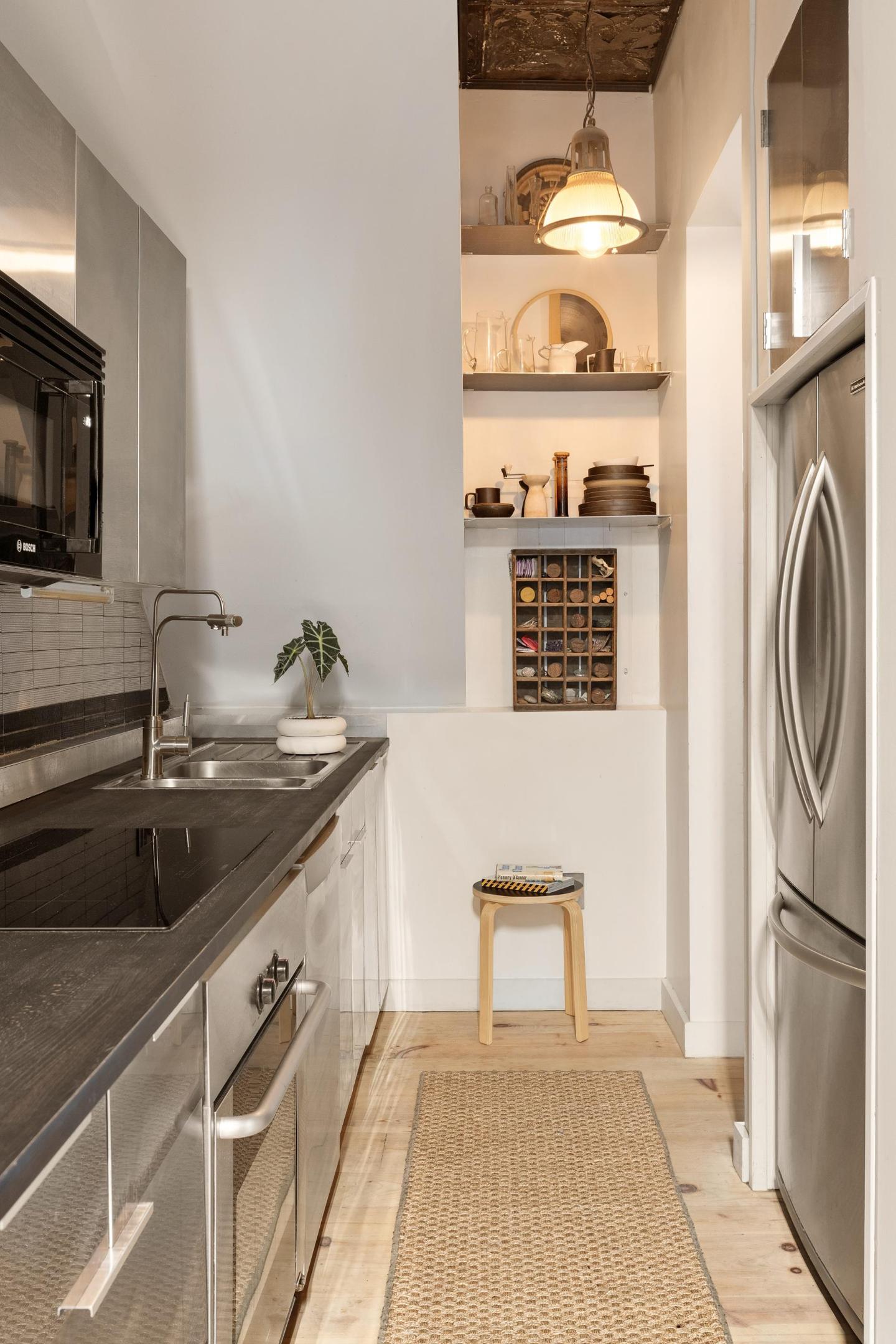 21 Bleecker Street 1W
