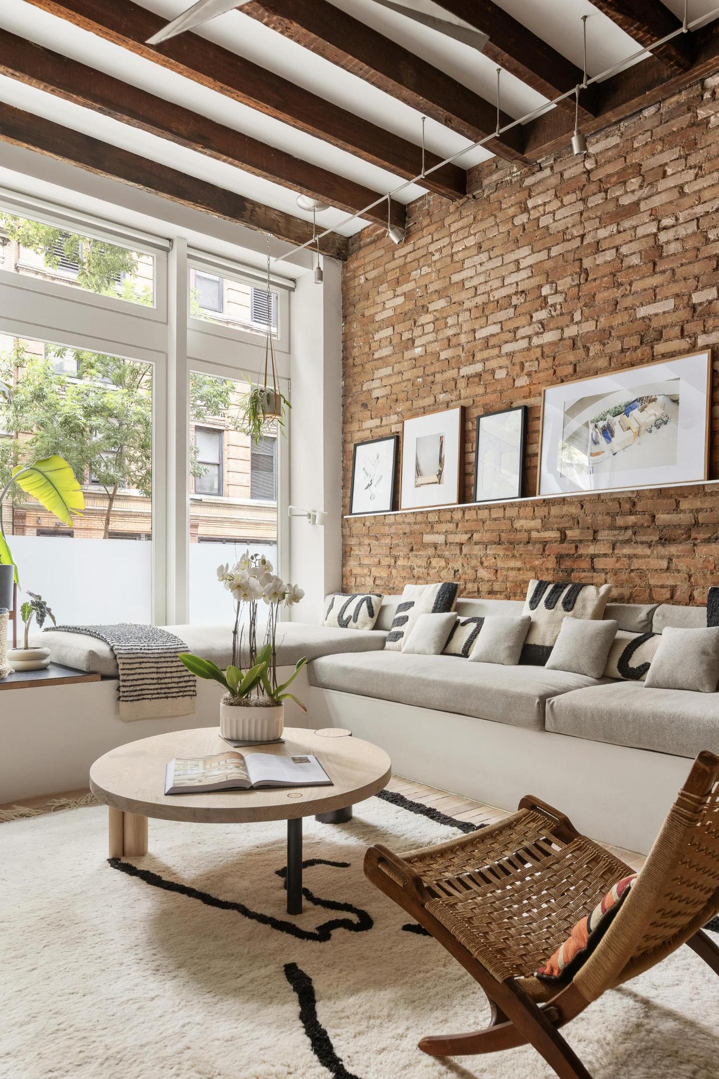 21 Bleecker Street 1W