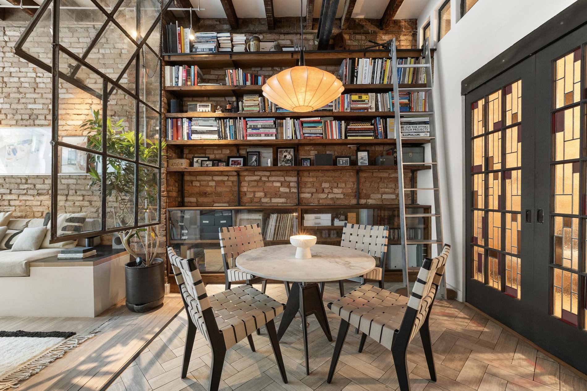 21 Bleecker Street 1W