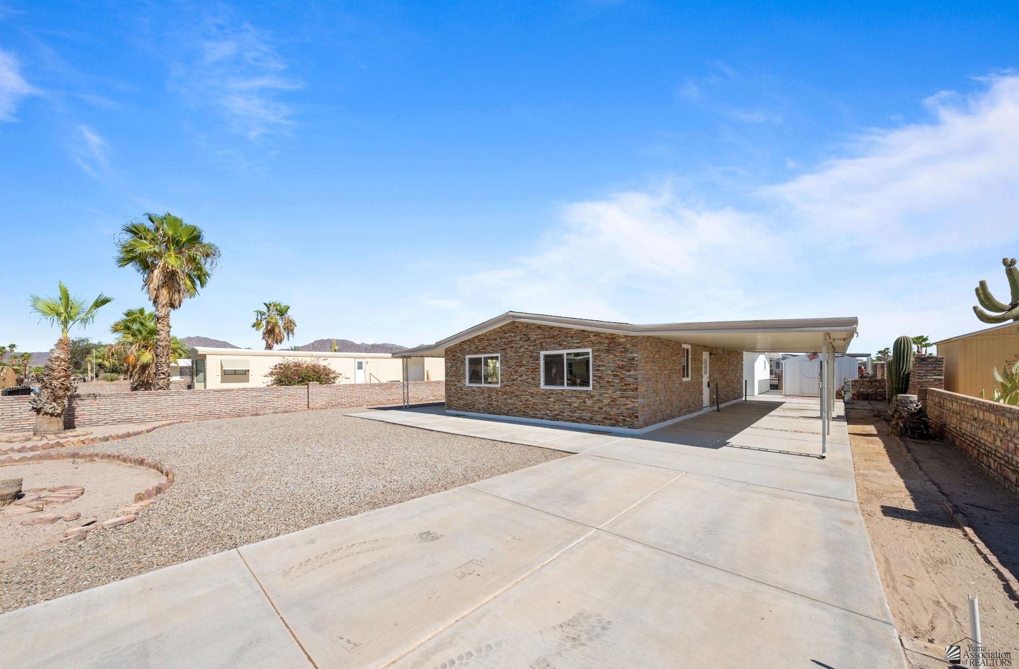 13603 E 47 Ln