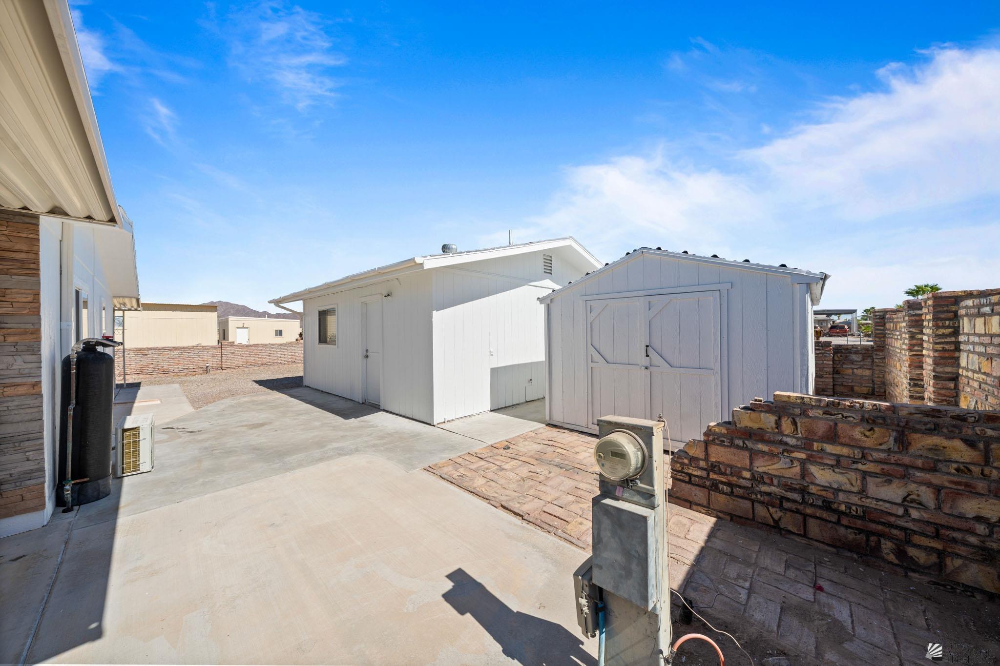 13603 E 47 Ln