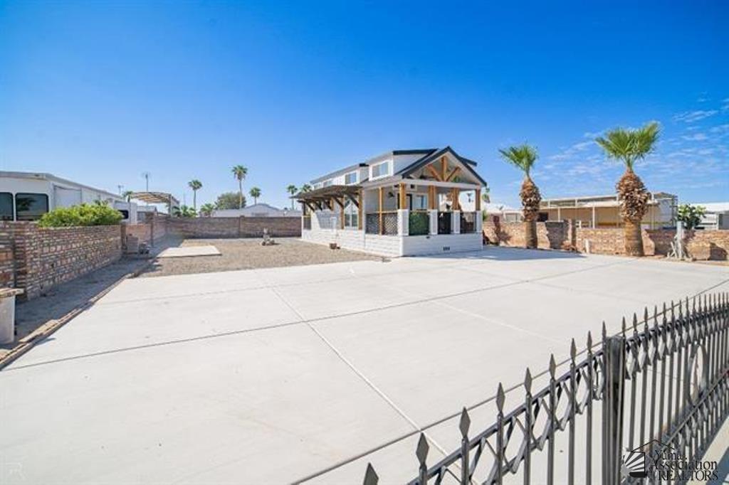 13361 E 50 Dr