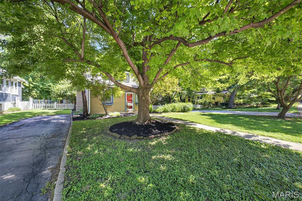 837 Tuxedo Boulevard