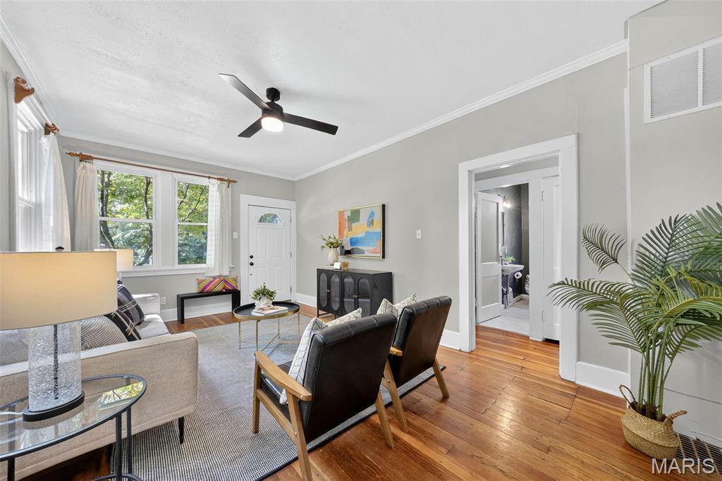 837 Tuxedo Boulevard