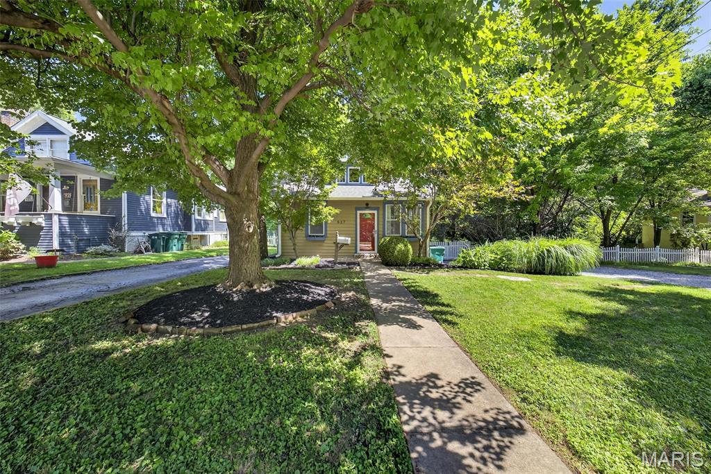 837 Tuxedo Boulevard