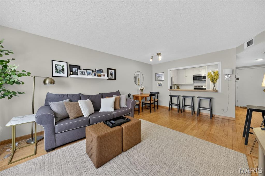 4355 Maryland Avenue Unit: 130