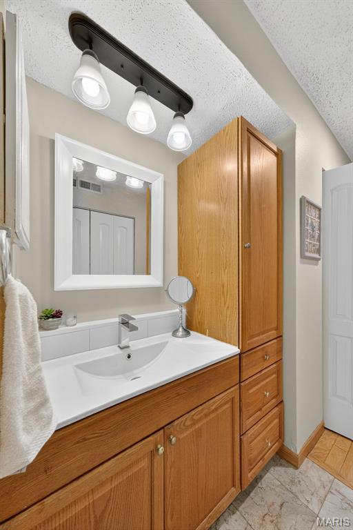 4355 Maryland Avenue Unit: 130