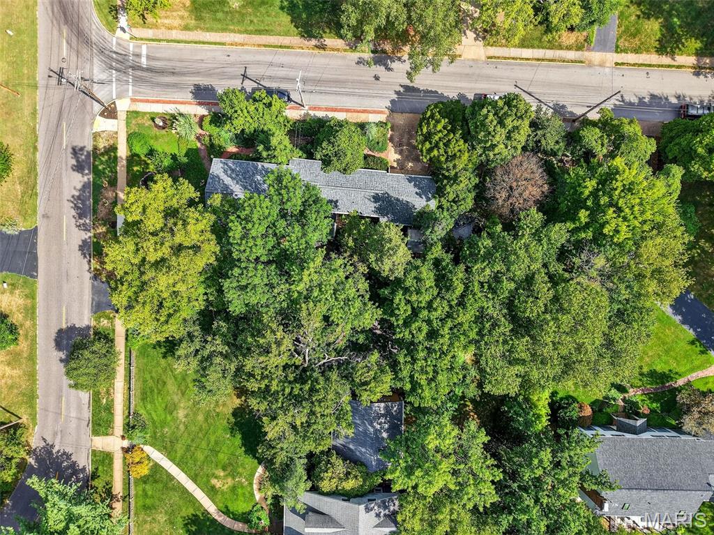 400 S Woodlawn Avenue