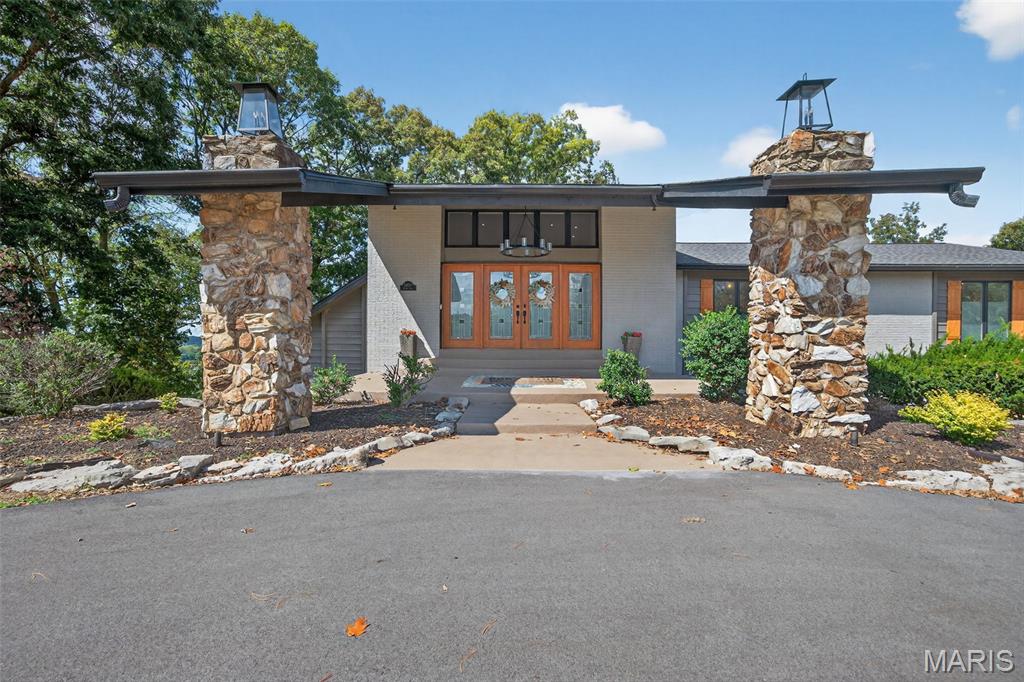 5859 Crystal Park Circle
