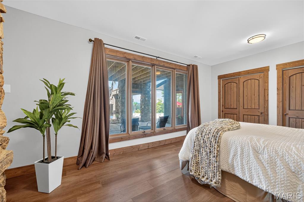 5859 Crystal Park Circle