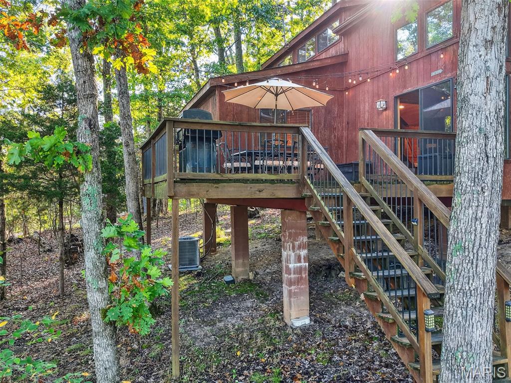 1746 Sonnenblick Drive