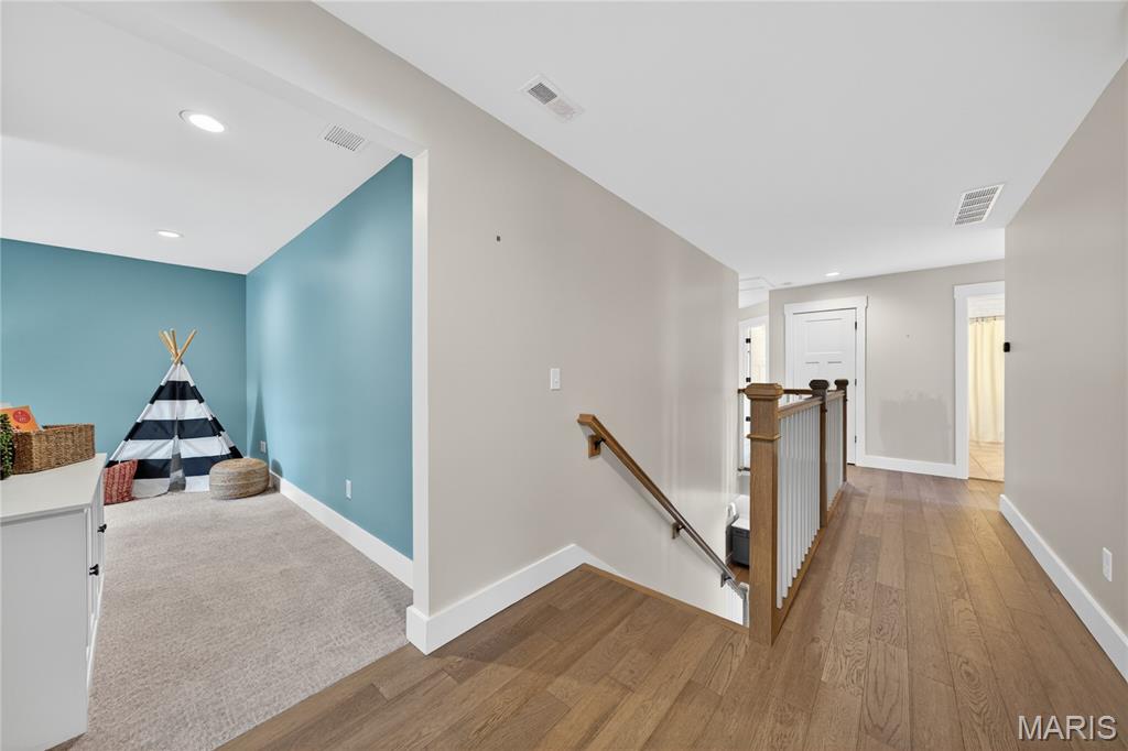 651 W Adams Avenue