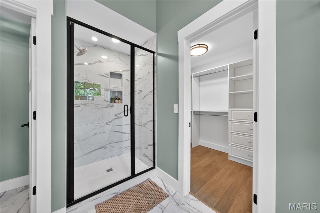 651 W Adams Avenue