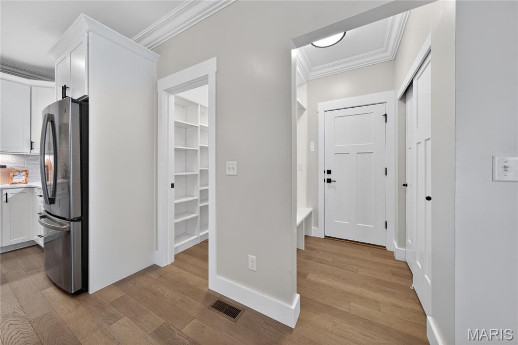 651 W Adams Avenue