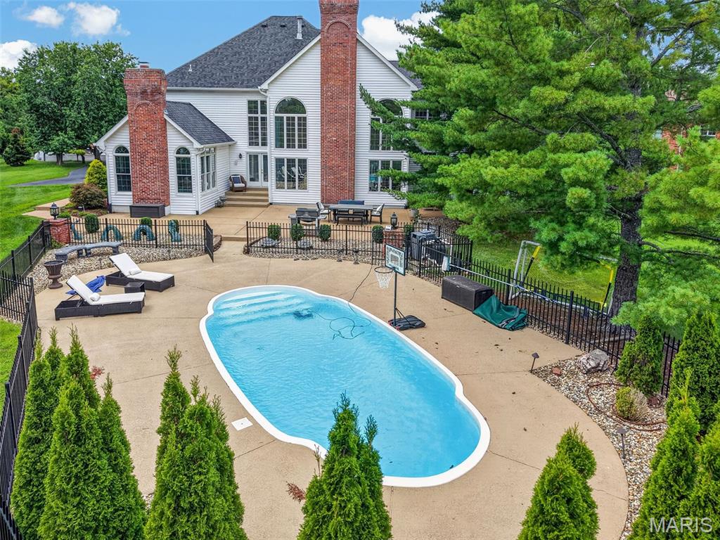 740 The Hamptons Lane