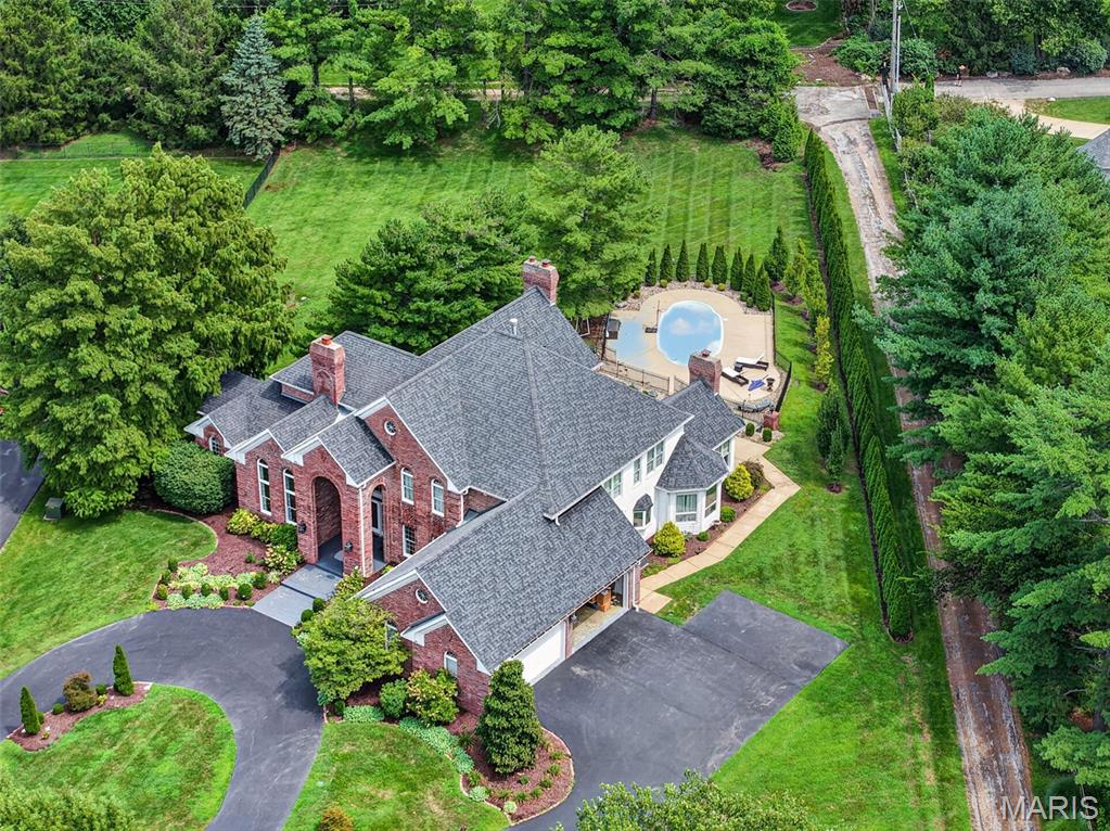 740 The Hamptons Lane