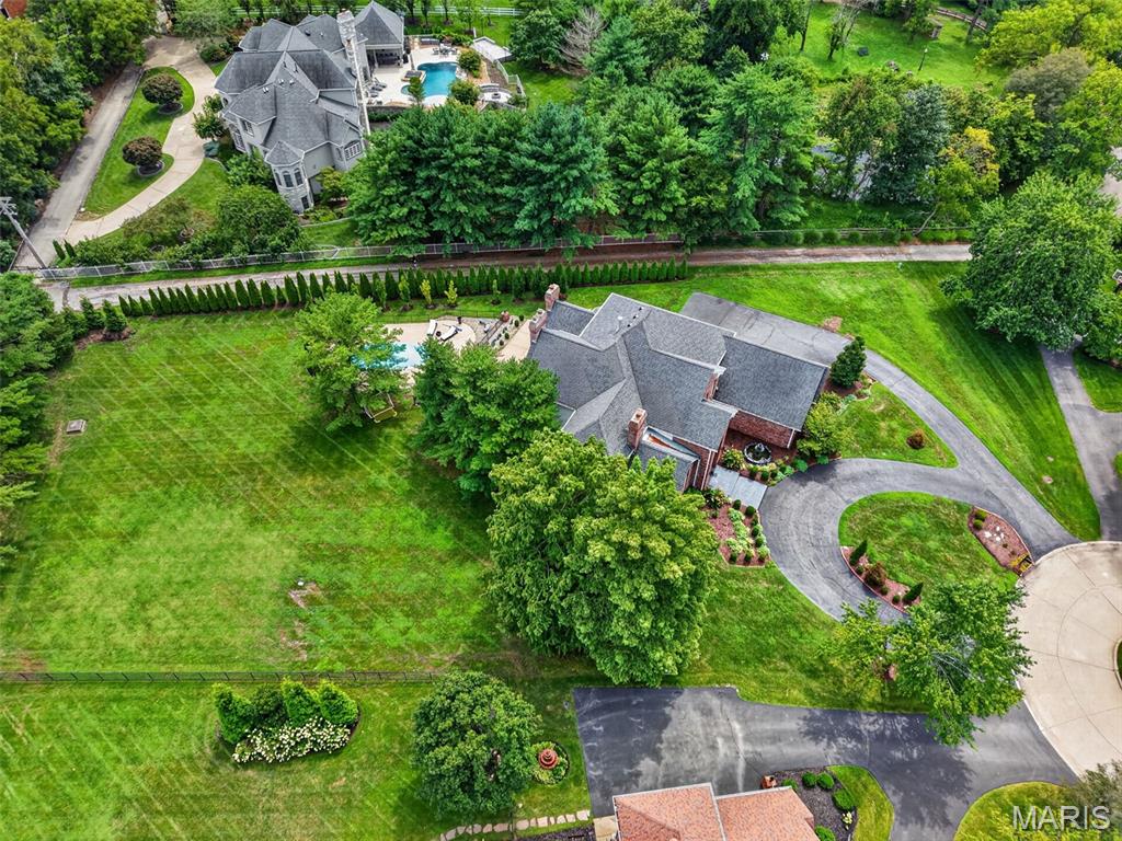 740 The Hamptons Lane