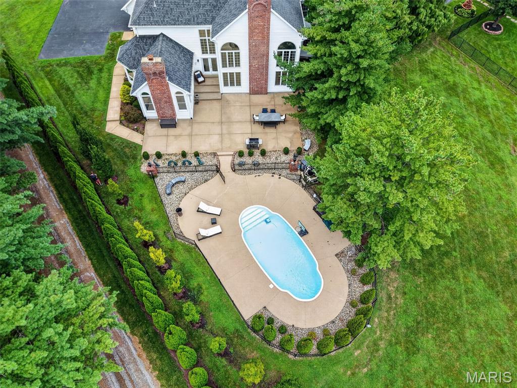 740 The Hamptons Lane