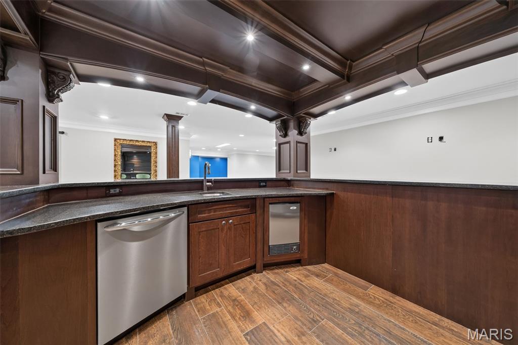 740 The Hamptons Lane