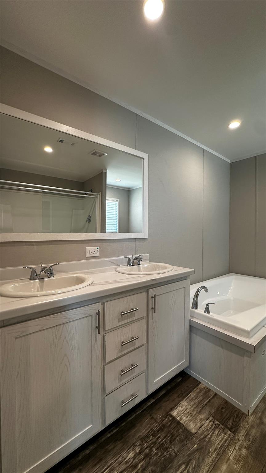 136 Caliza DR
