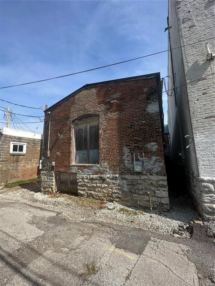 314 S Main