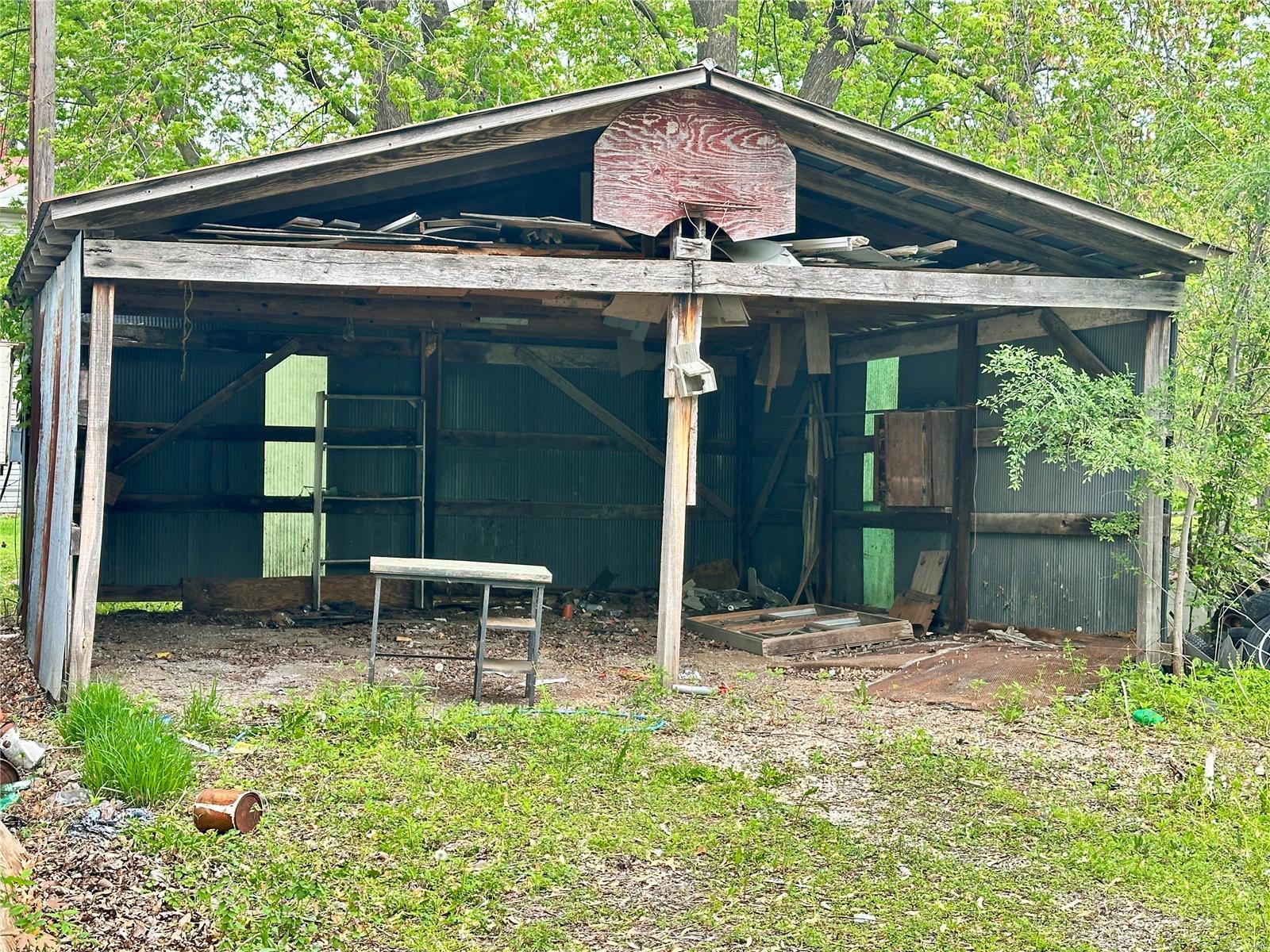 2326 Highway 168