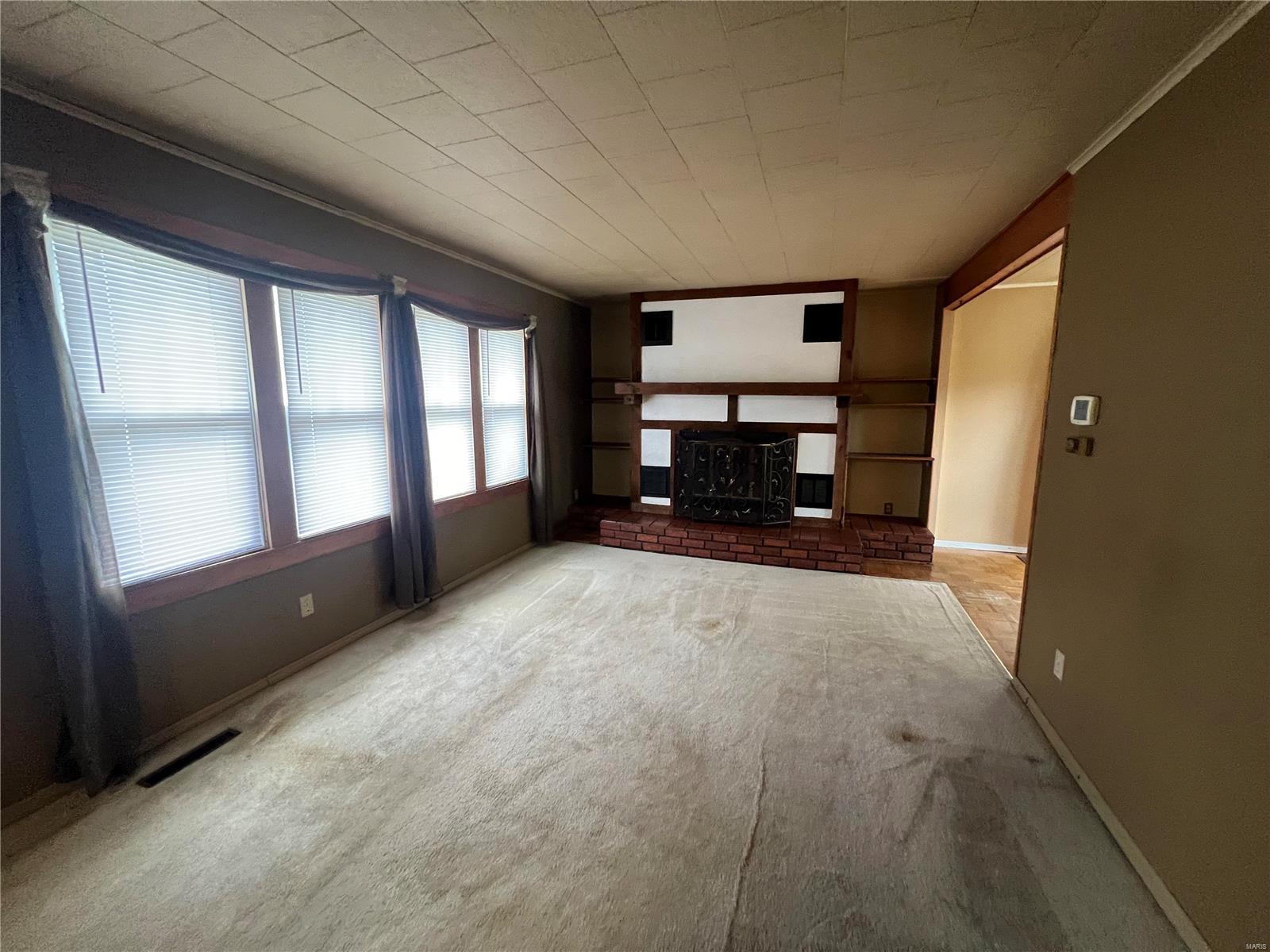 300 Sunshine Terrace