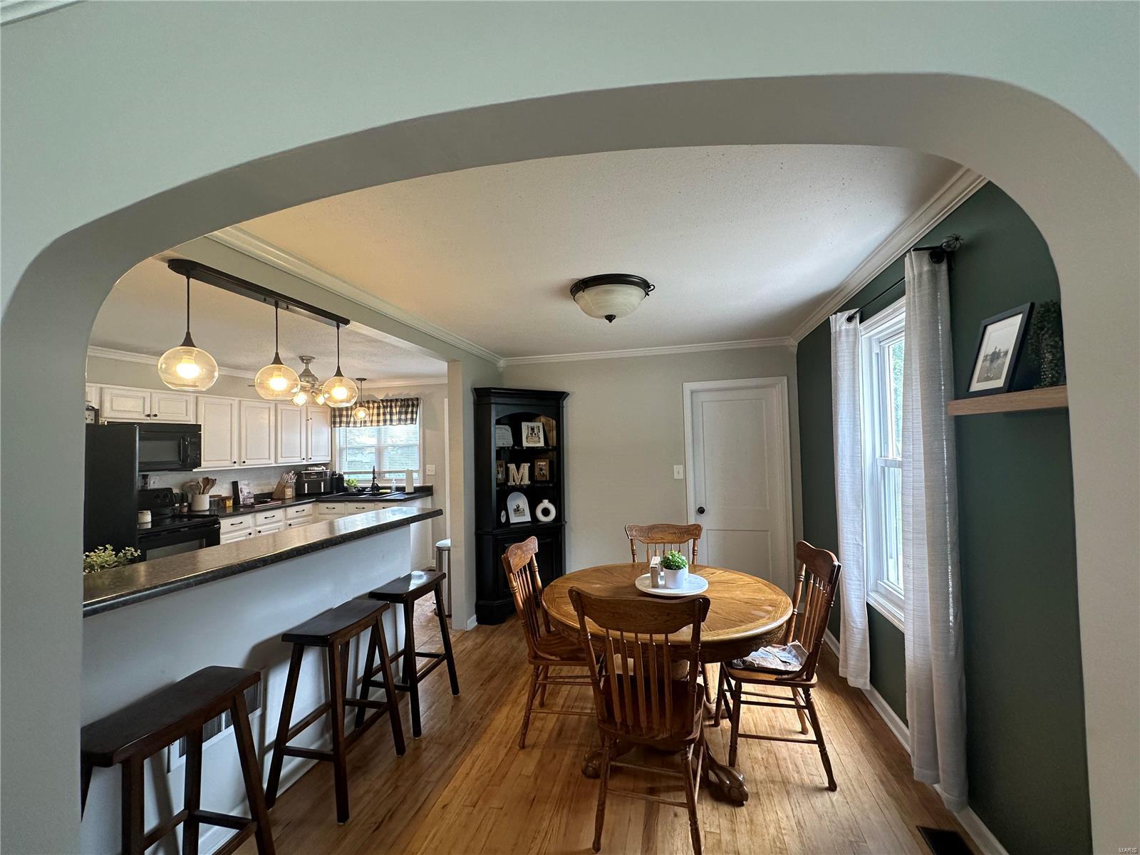 609 S Main