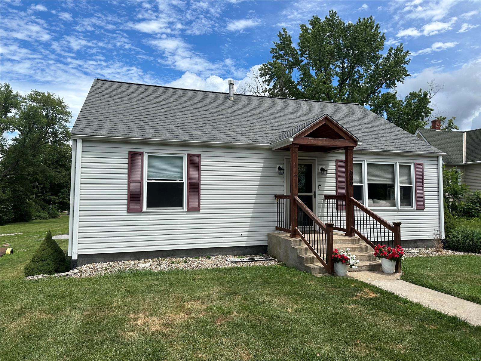 609 S Main