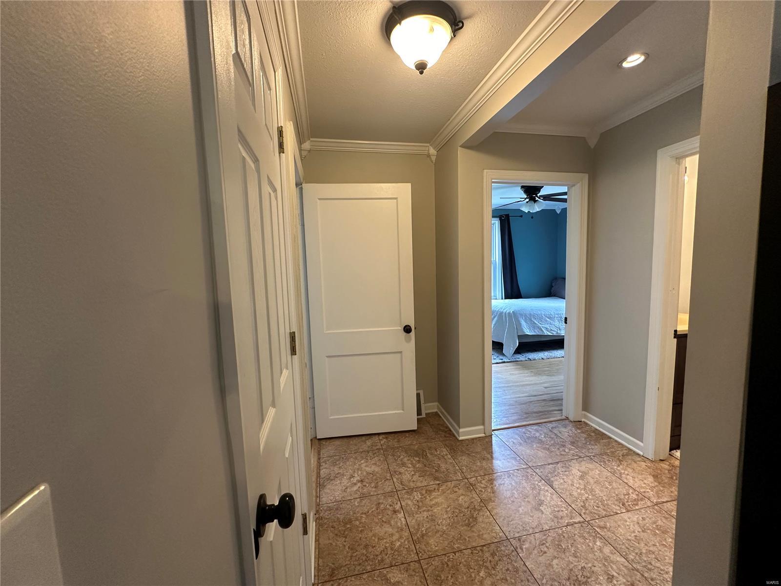 609 S Main
