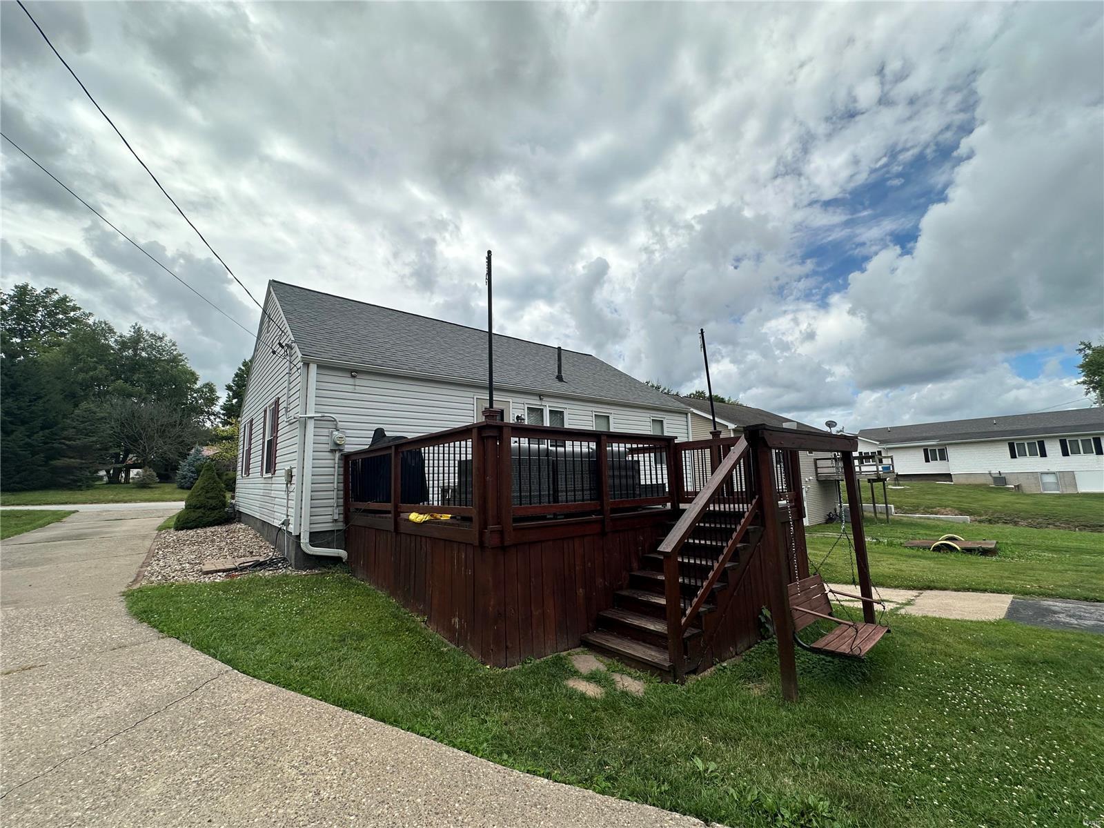 609 S Main