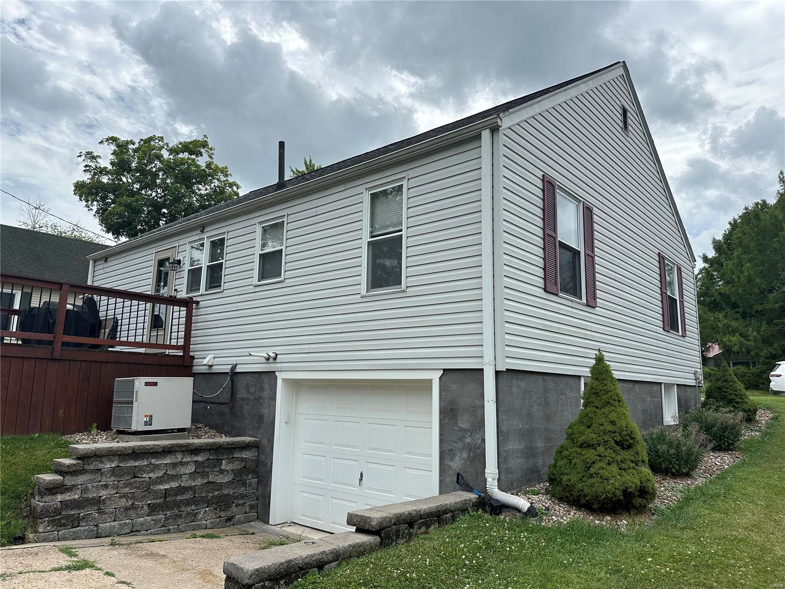 609 S Main