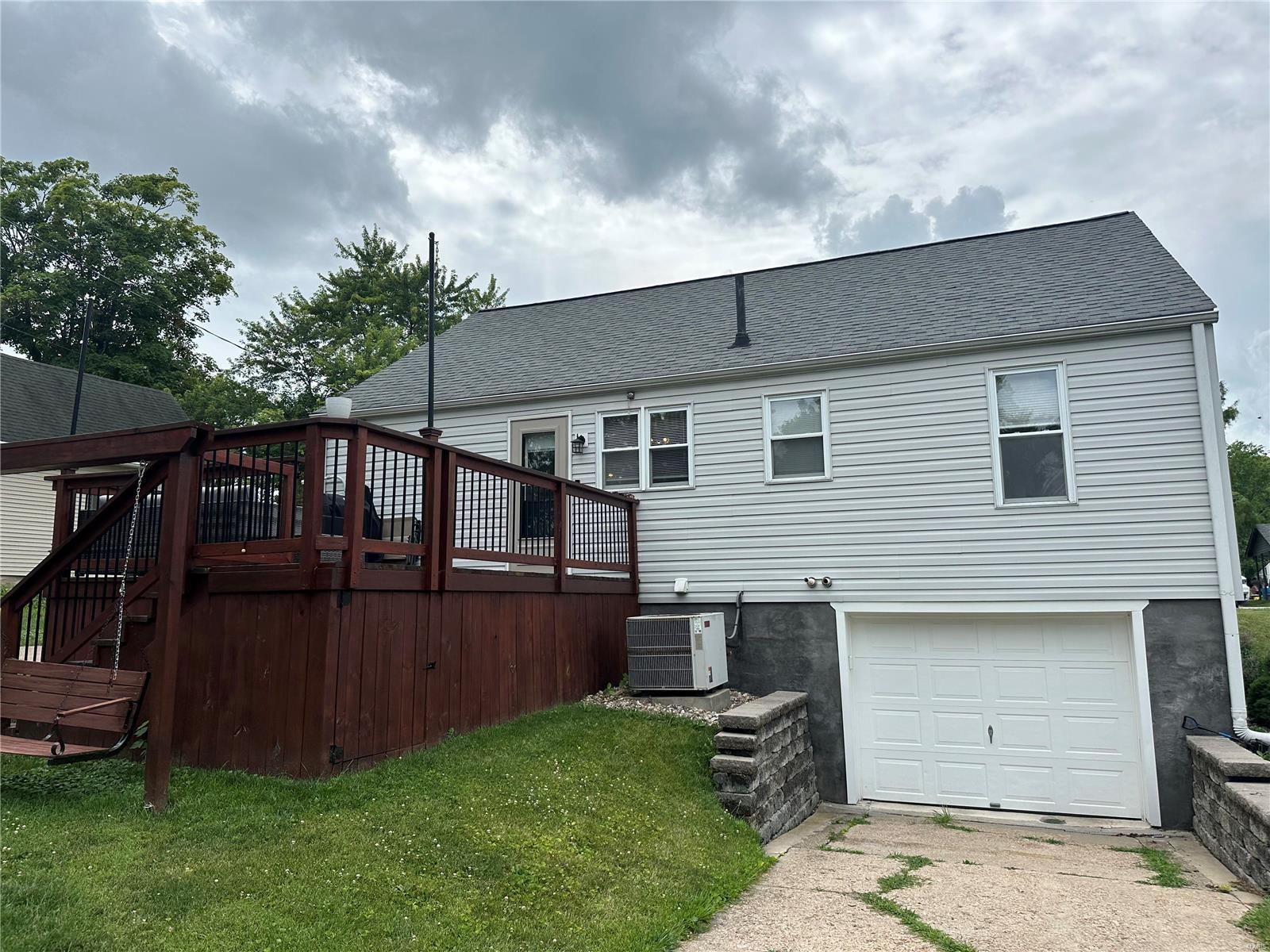 609 S Main