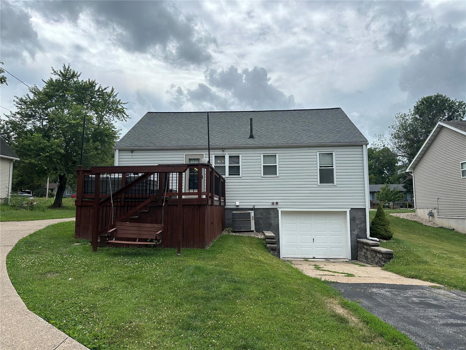 609 S Main