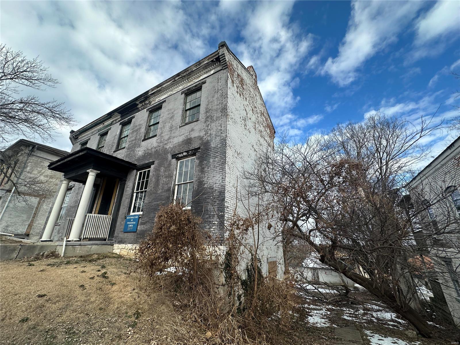 414 N 5th