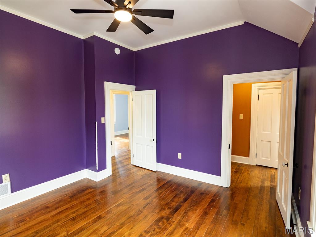 221 N 6th